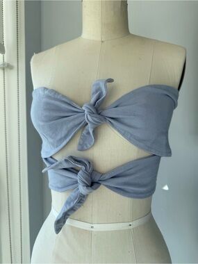 Aritzia Wilfred Light Blue Double Tie Strapless Crop Top